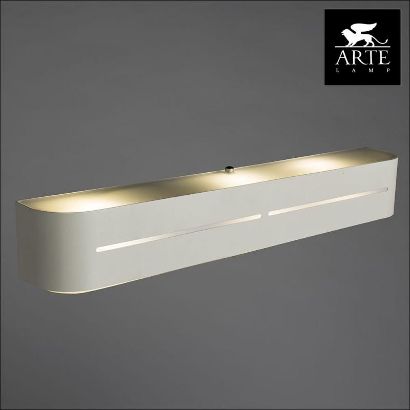 Настенный светильник Arte Lamp Cosmopolitan A7210AP-3WH